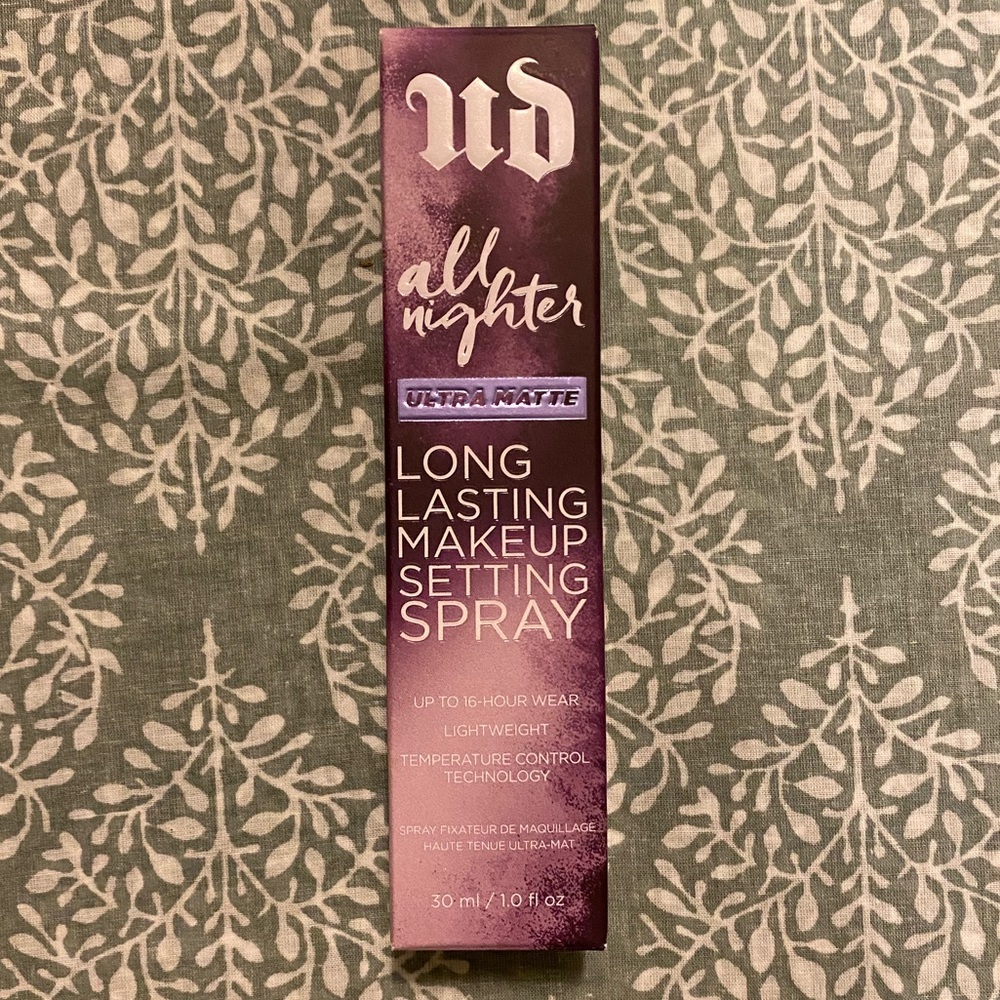 Urban Decay All Nighter Ulta Matte setting spray
